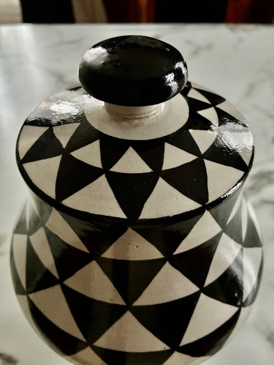 Image 1 of Jarra grande o potiche con tapa de arlequín