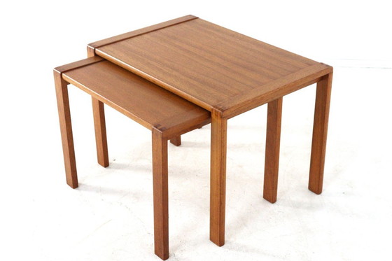 Image 1 of Set van 2 nesting tables bijzettafels Deens vintage