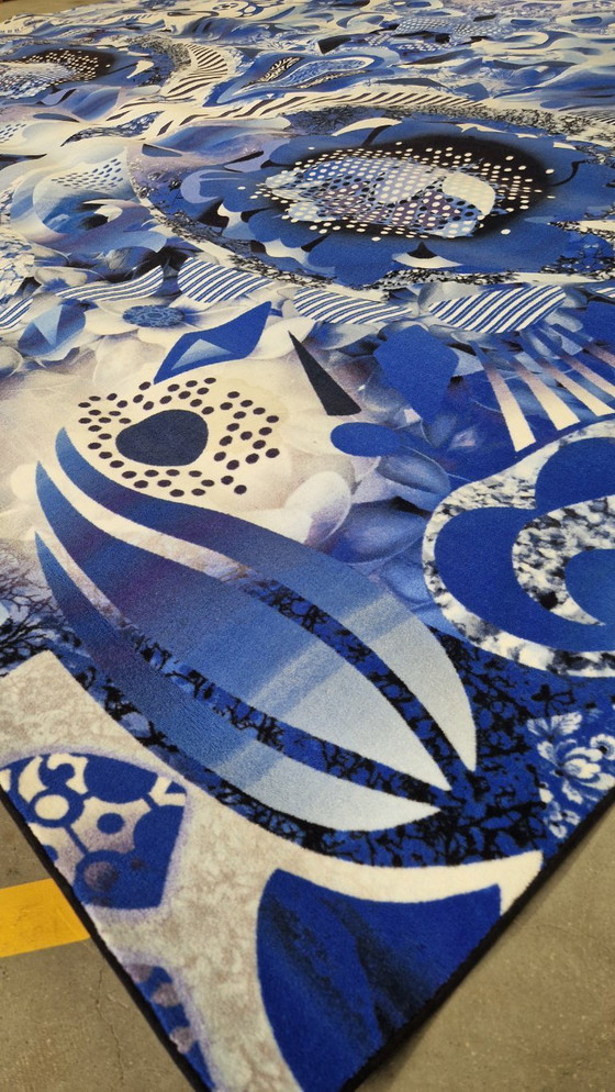 Image 1 of Tapis Moooi