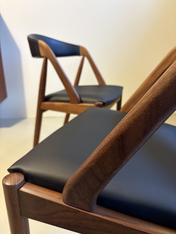 Image 1 of Sillas de comedor Kai Kristiansen modelo 31. Madera de teca