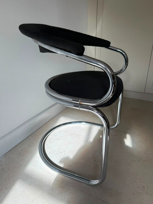 Vintage "Cobra" Chair by Giotto Stoppino – 70s Space Age