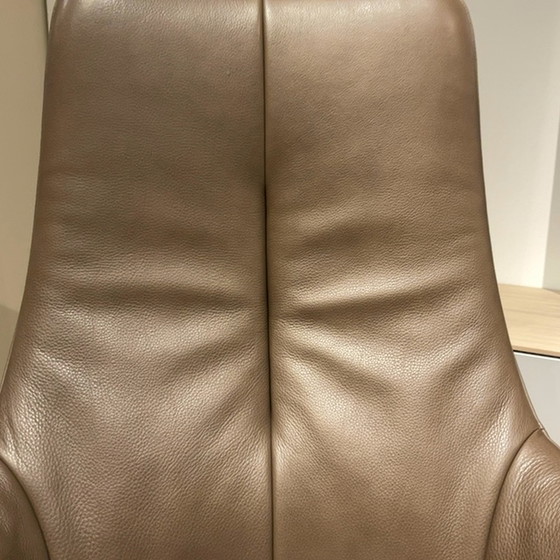 Image 1 of The Future V1 - medium recliner