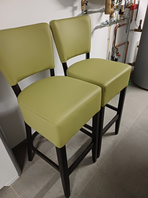 BAR STOOLS GREEN WITH BLACK LEGS