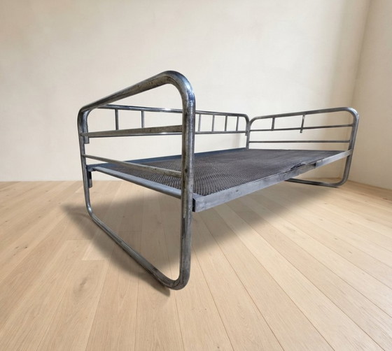 Vintage Chrome Tubular Steel Daybed Frame, Mid-20th Century, Czechoslovakia, 190 × 86 × 67 cm – Sofa beds (photo 10 of 10)