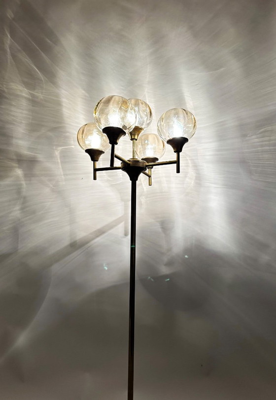 Vintage smoked glass floor light, Brass, Brown (photo 11 of 13)