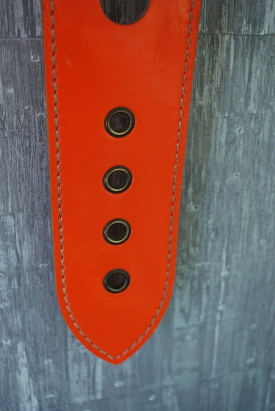 Image 1 of Orologio da parete retrò di metà secolo, formato XXL arancione, stile Pop Art anni '70, prodotto da Arctos.