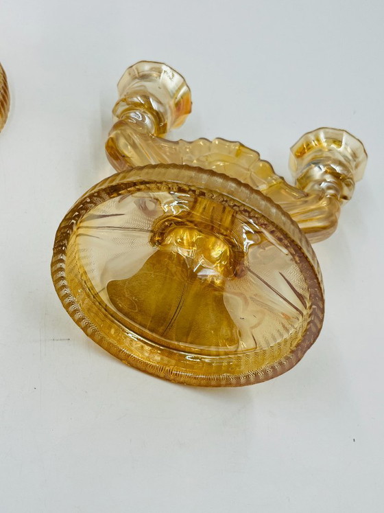 Image 1 of Ein Paar Empoli-Kerzenständer aus bernsteinfarbenem Glas im Art-Deco-Stil