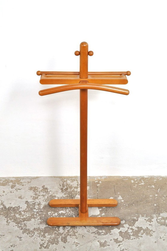 Image 1 of Vestidor antiguo de madera de haya
