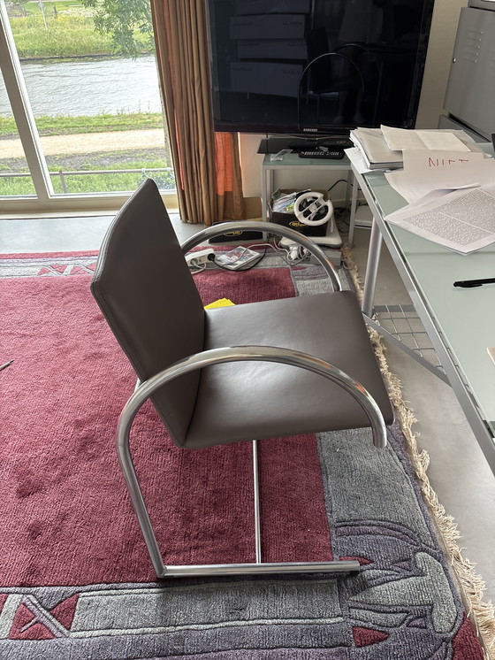 Image 1 of Sedie circolari Metaform in morbida pelle