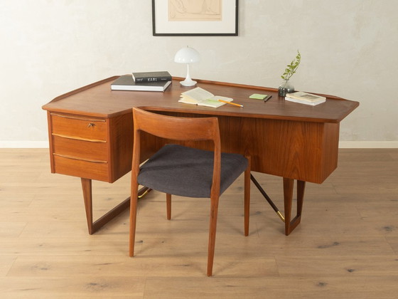 Image 1 of Boomerang-bureau, Peter Løvig Nielsen