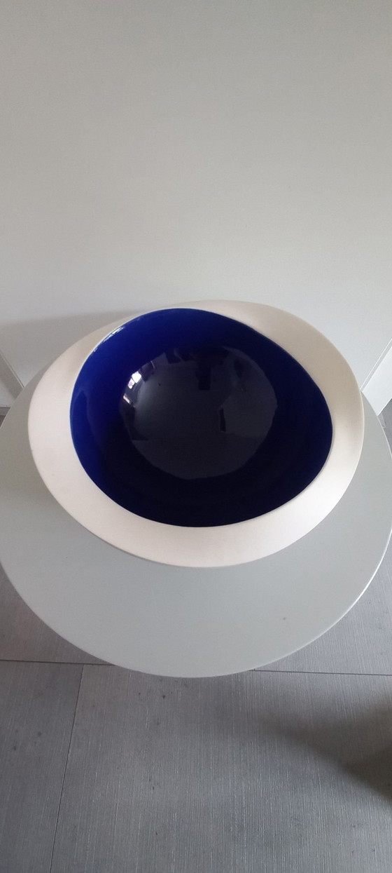 Olav Slingerland Flow Bowl Large Cobalt Blue Dutch Design Rob Popa – Sculpture, Ceramic (photo 4 of 6)