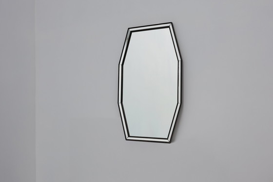 Image 1 of Miroir octogonal graphique du milieu du siècle avec cadre en bois et miroir noir, années 1960.