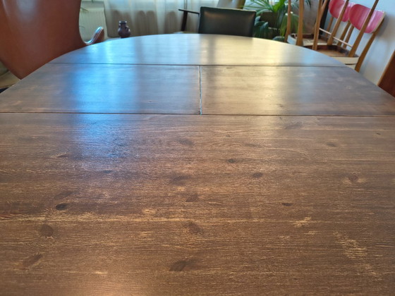 Image 1 of Solid pine dining table – Oval/round and extendable
