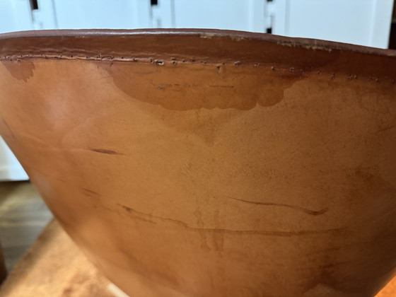 Image 1 of B&B ITALIA Drehsessel MART in einzigartigem cognacfarbenem Sattelleder mit Patina.