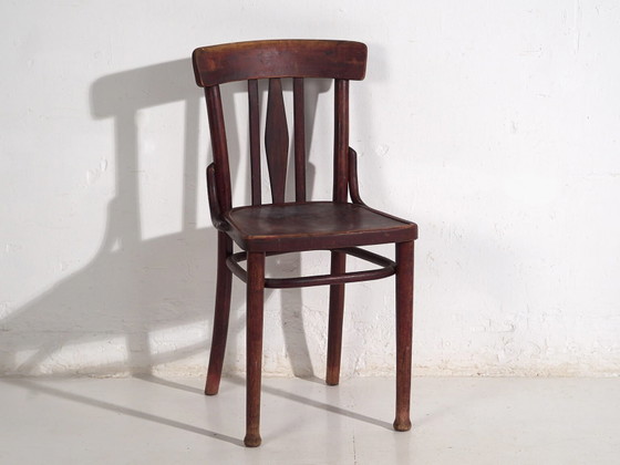 Antique Thonet chairs (c.1920). Set of 2 pieces #1 – Dining chairs (photo 34 of 40)