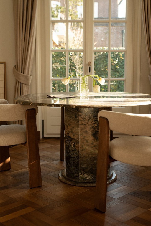 Round dining table green marble