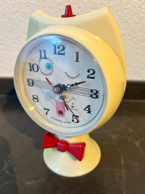Vintage Chunlei space age table clock – Plastic (photo 2 of 5)