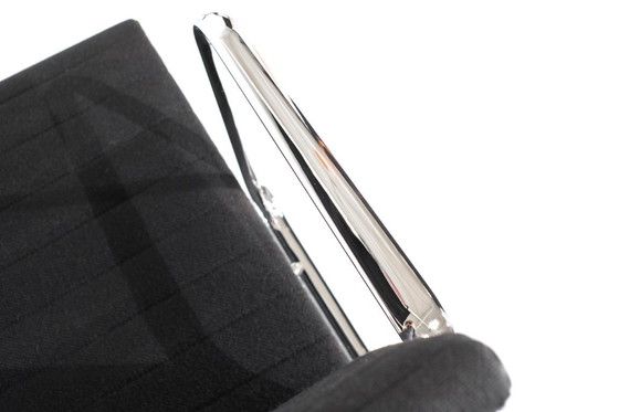 Image 1 of Ensemble de fauteuils « EA 117 » Charles Ray Eames pour ICF USA 1969.