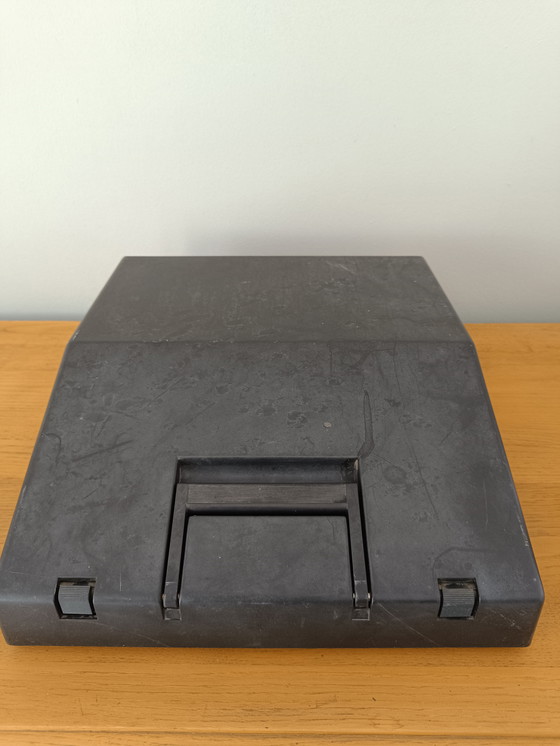 Image 1 of Macchina da scrivere Olivetti Lettera 12