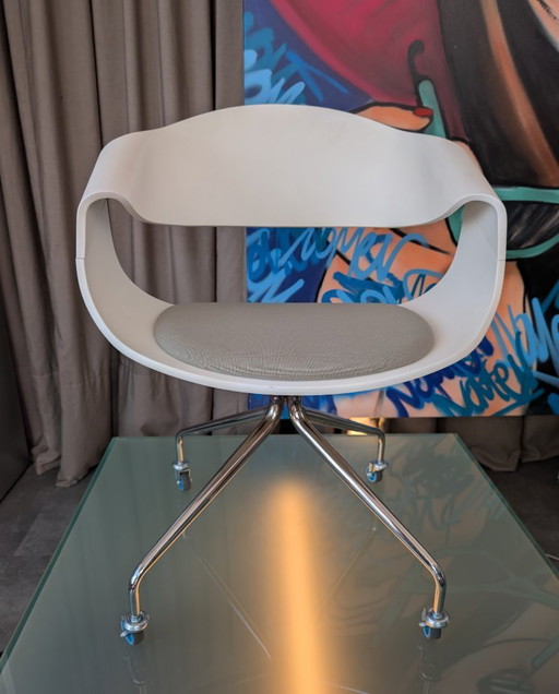 Vepa Embrace Design chairs (8x)