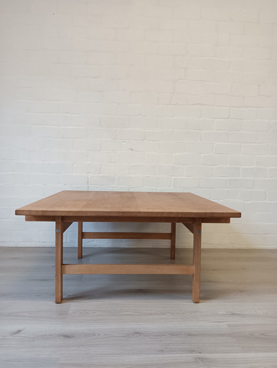 Image 1 of Hans Wegner voor Andreas Tuck, salontafel. Eikenhout