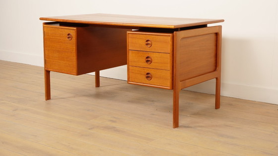 Image 1 of Bureau vintage | Conception danoise | Teck | Arné Vodder