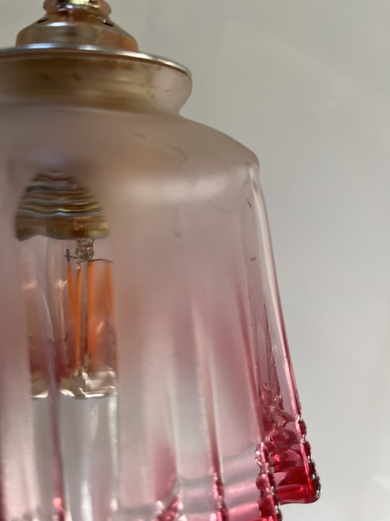 Lampada a Sospensione Stile Art Déco / Anni '30 – Vetro Rosa Satinato a Coste – Lampade a sospensione, Glass (photo 8 of 9)