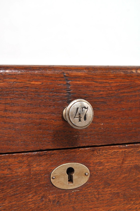 Image 1 of Cómoda antigua de roble con cajones, década de 1900