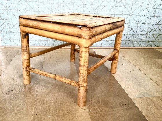 Image 1 of Set van 2 rotan bijzettafels uit het midden van de 20e eeuw