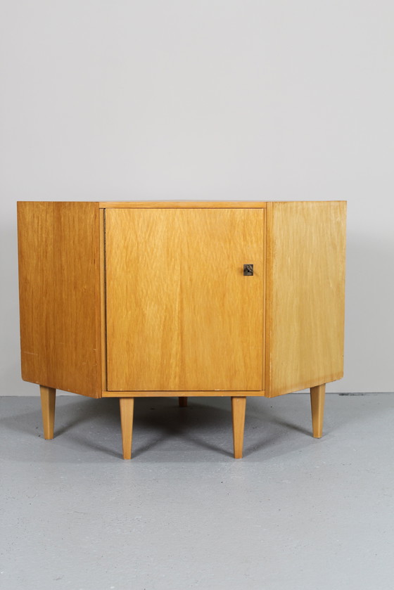 Image 1 of Meuble d'angle vintage, mobilier audio - années 1960