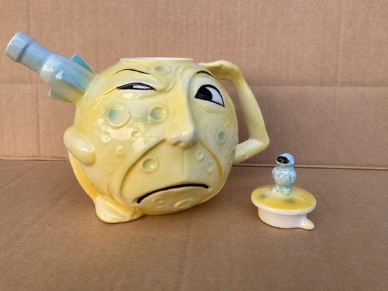 Image 1 of Collector's item tea/coffee pot - 1950s vintage - A true rarity for Christmas