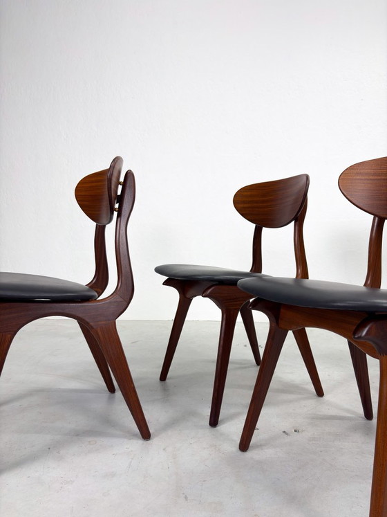 Set 'Snavel' Esszimmerstühle von Louis van Teeffelen – Wood, Leather (photo 6 of 20)