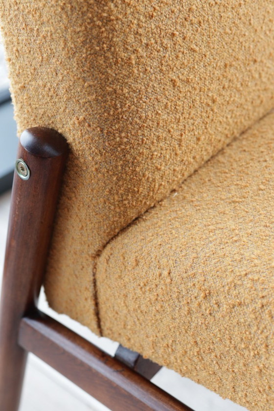 Image 1 of Fauteuil vintage sans accoudoirs jaune moutarde bouclé 1960