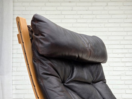 Image 1 of Années 1970, design norvégien d'Ingmar Relling, modèle de fauteuil lounge « Siesta ».