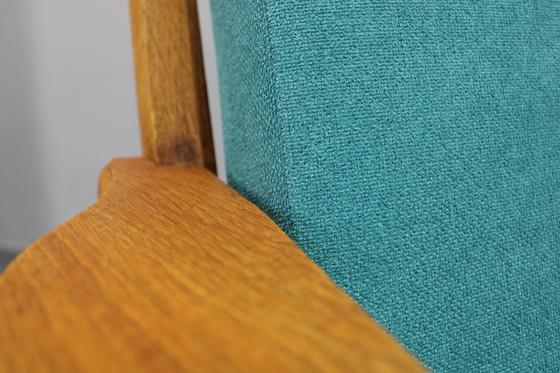 Image 1 of Poltrona in rovere massiccio del 1950, Cecoslovacchia