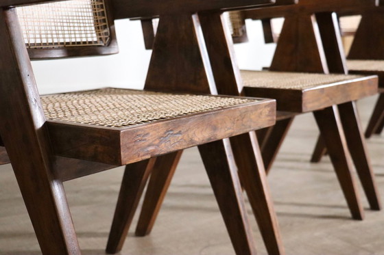 Image 1 of Ensemble de 8 chaises de bureau en rotin Pierre Jeanneret, Inde, années 1950