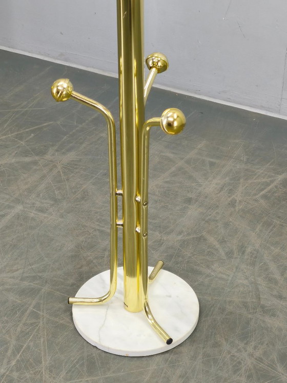 Image 1 of Appendiabiti italiano in ottone placcato con base in marmo, anni '70