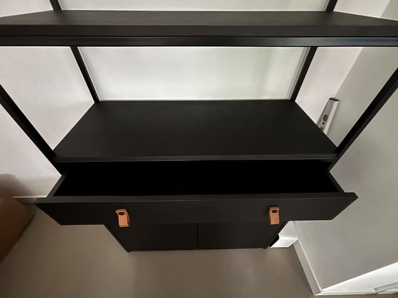 Bodilson Strong - Elegante mueble negro – Librerías, Other (photo 9 of 10)