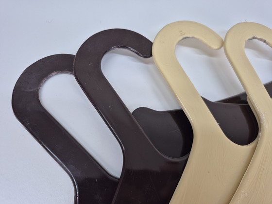 Image 1 of Gruccia Space Age (7). Grucce vintage in plastica.