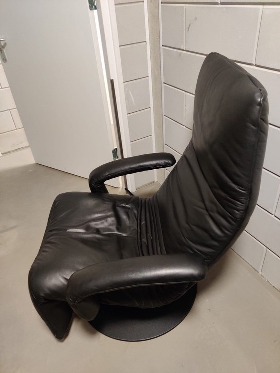 Image 1 of Poltrona reclinabile regolabile Jori, pelle nera