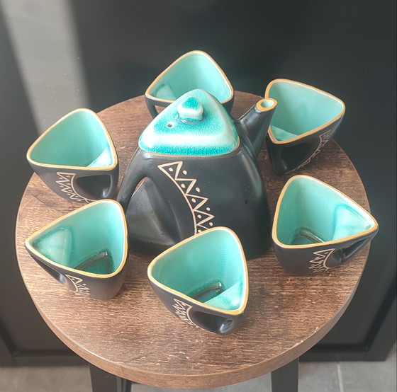 Image 1 of Servizio da caffè triangolare in ceramica, design anni '50


