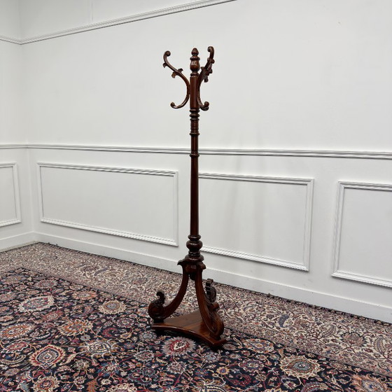 Classic English Coat rack – Wood (photo 3 of 9)