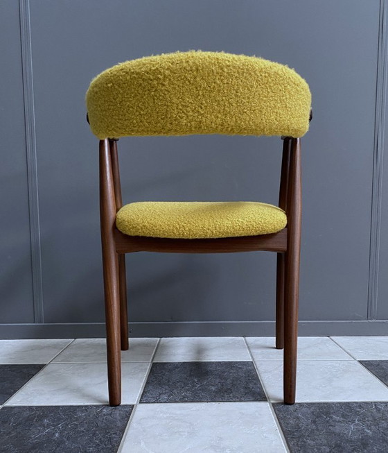 Image 1 of Sedia Thomas Harlev modello 213 in Boucle giallo