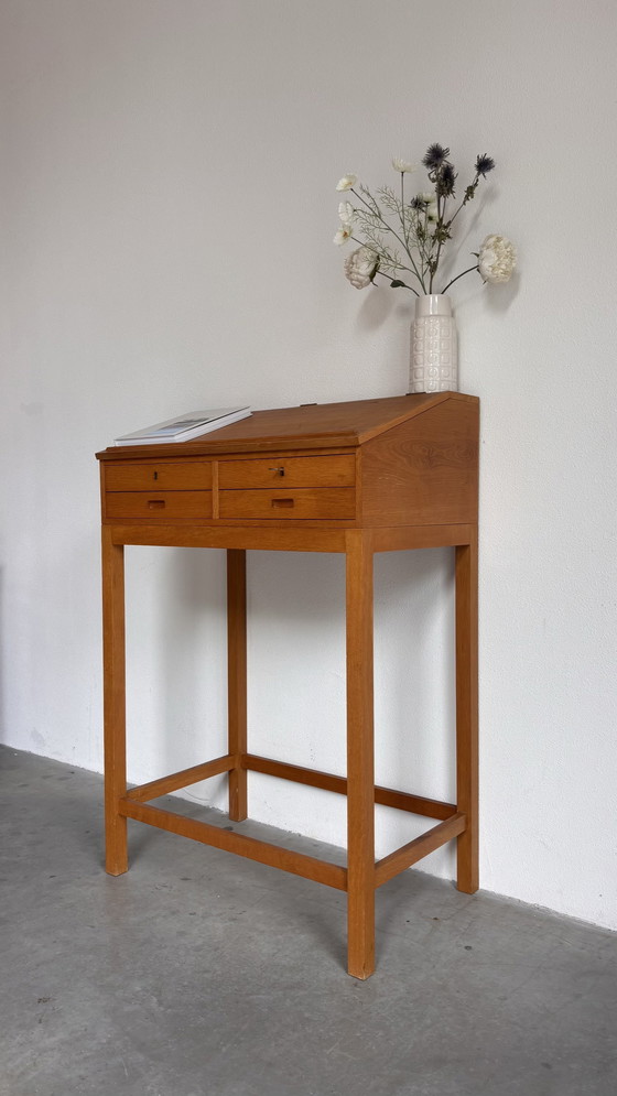 Image 1 of Vintage lectern - desk oak