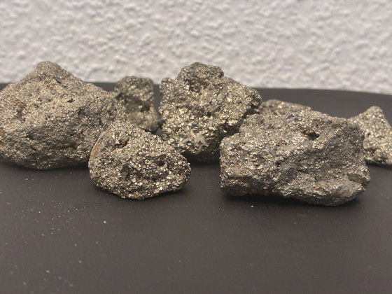 Image 1 of Set di 1 chilo di pirite grezza color oro degli stolti per decorazione
Caccia al tesoro ed esoterismo