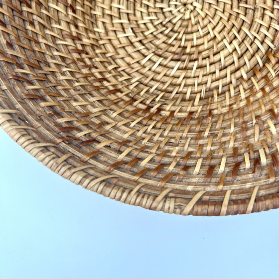 Image 1 of Panier en rotin tressé à la main – années 1970-1980
