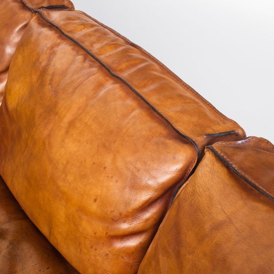 Canapé Club Vintage Par Roche Bobois. Cuir de buffle camel. France, années 80 – Canapés 3 places, Leather (photo 12 of 23)