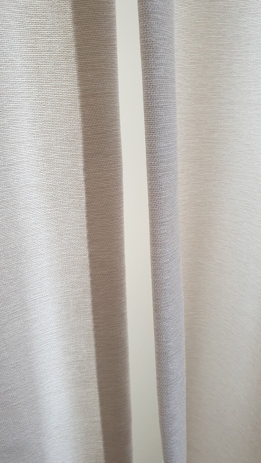 Nieuwe beige gordijnen - elegant en lang