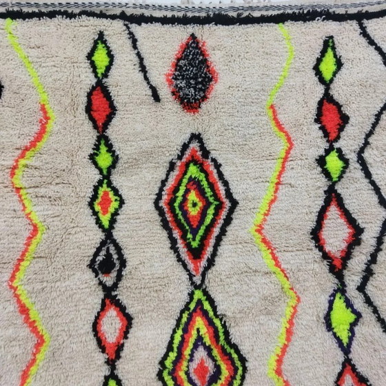 Image 1 of Berber-Azilal-Wollteppich – Symbolik & Schwingungen, handgewebt (254 × 155 cm)