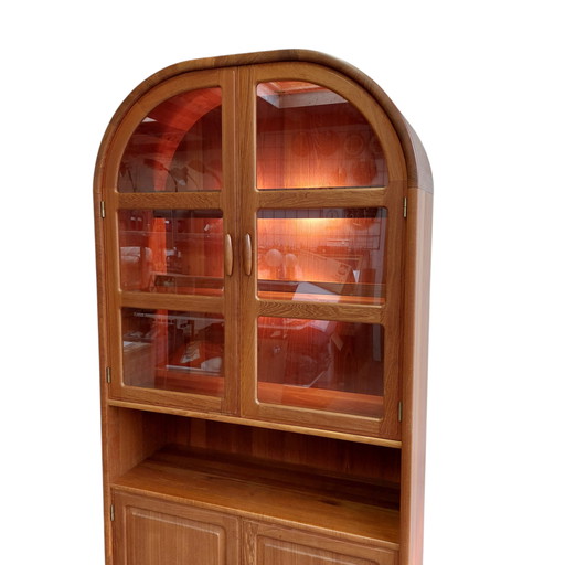 Vintage Dyrlund vitrinekast, boogkast met verlichting 